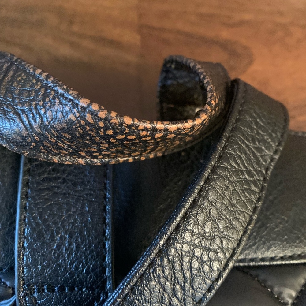 Kenneth Cole Backpack - Picture 5 of 13